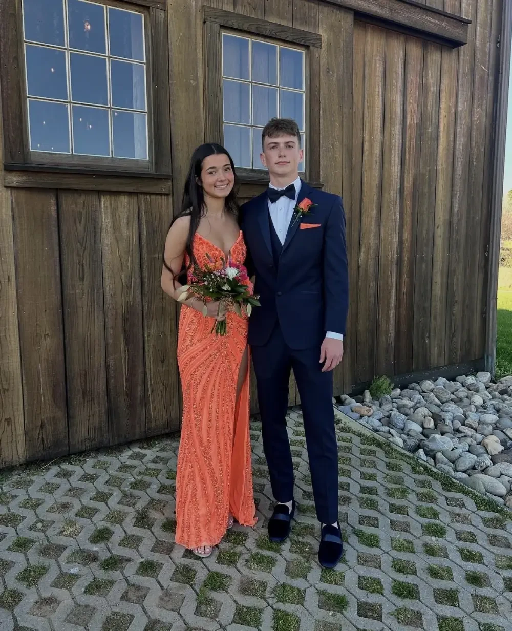 Gallery Image #slidesGrid5