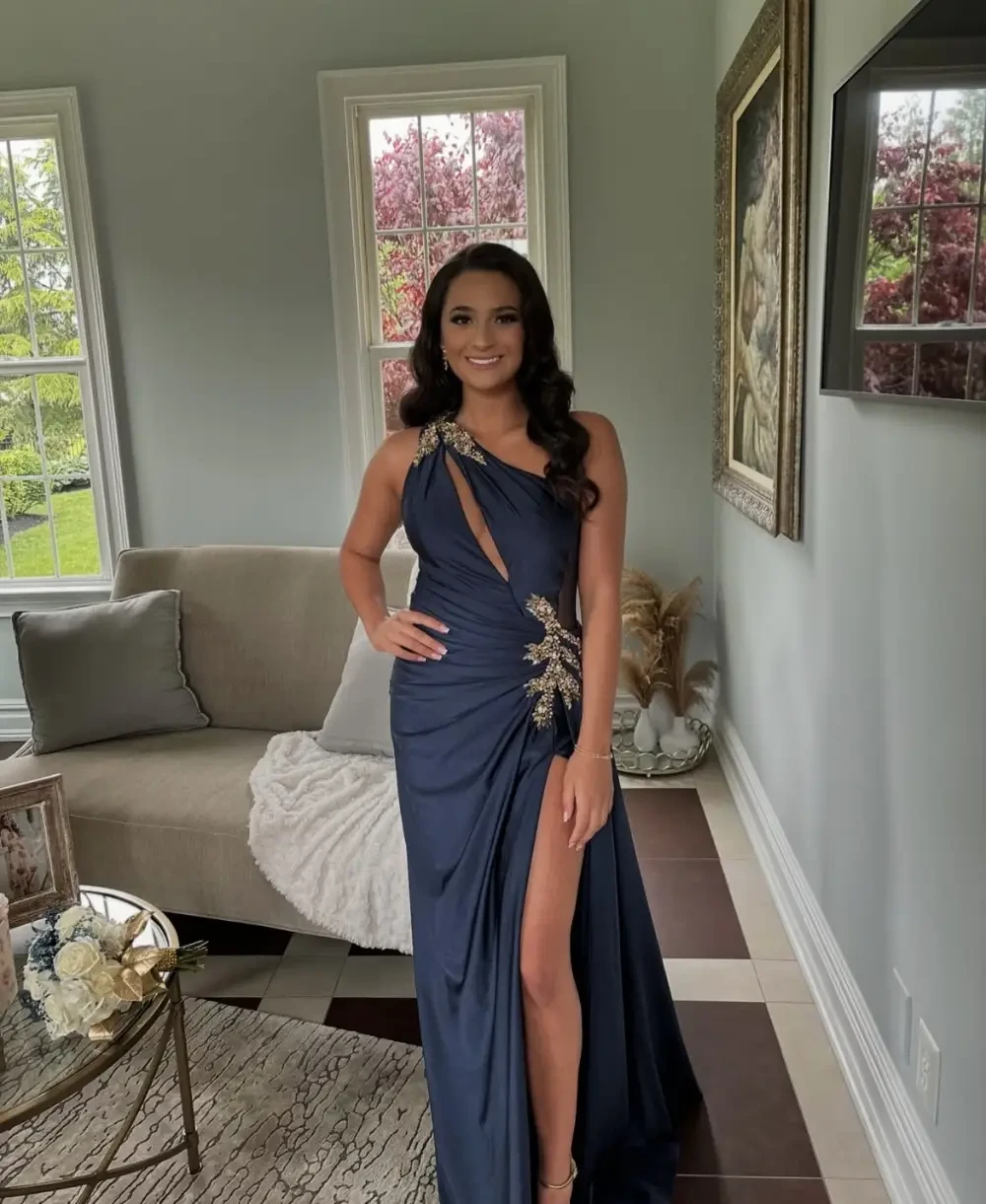 Gallery Image #slidesGrid16