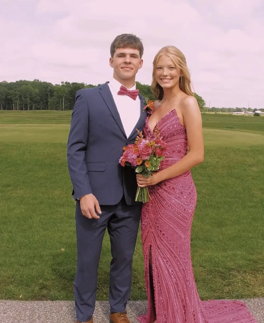 Gallery Image #slidesGrid12